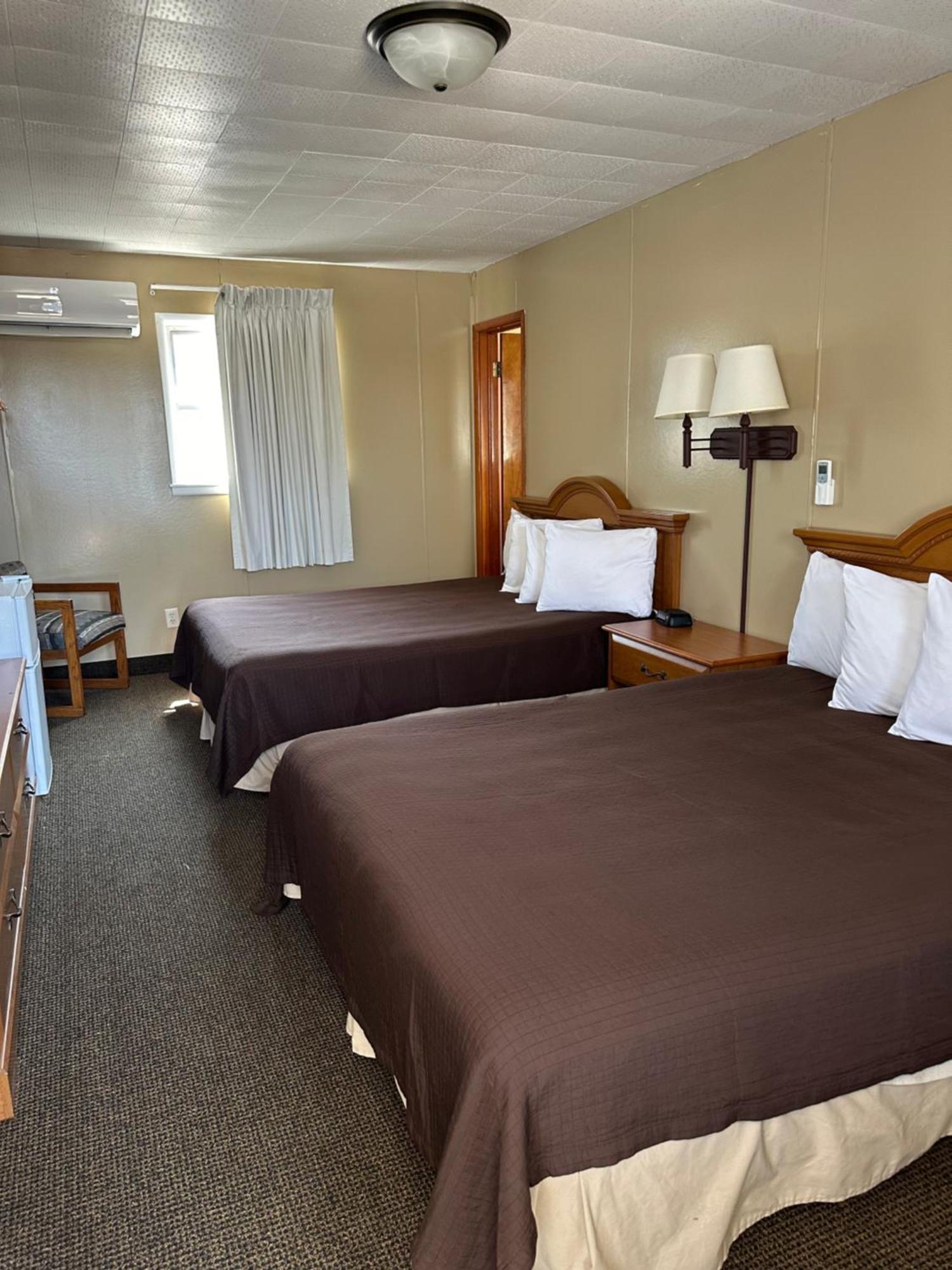 A Bridge View Inn Chamberlain Extérieur photo